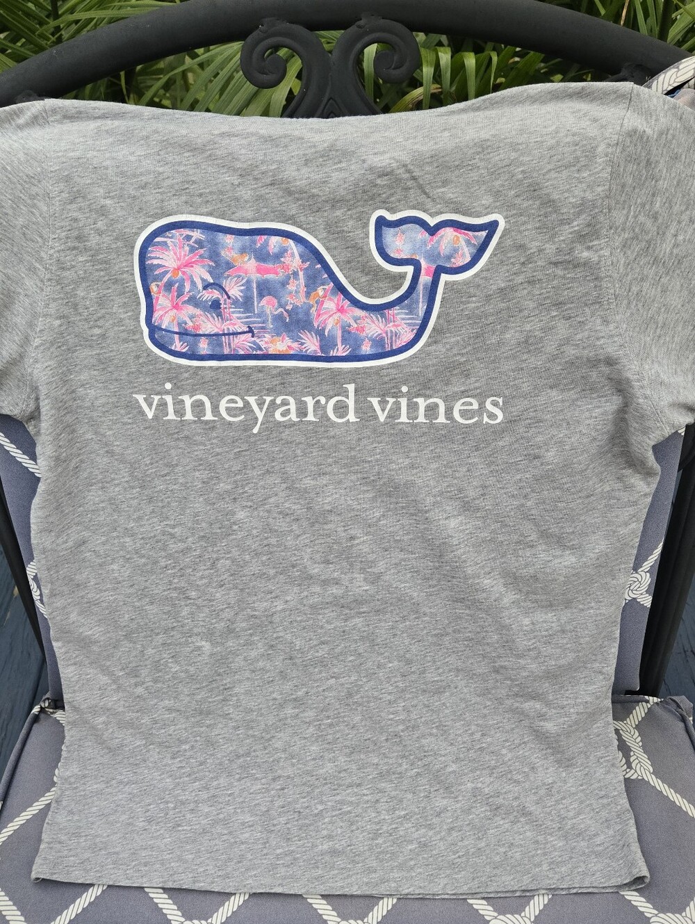 Vineyard Vines Women's Gray Short Sleeve Graphic Tee Pink Flamingo Purple Whale